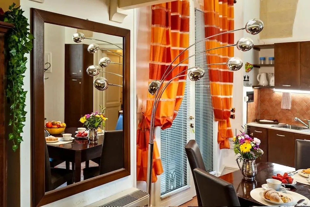 Casa Vacanze De Mari Lecce 0*,